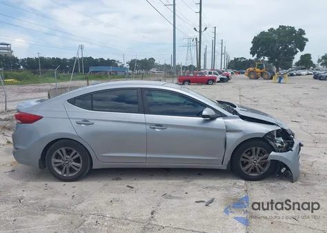 2017 Hyundai Elantra Se z USA, uszkodzony, nr VIN 5NPD84LF4HH034894